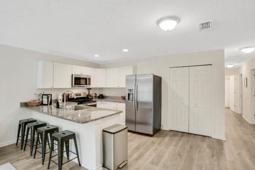 Charming Oasis Near Downtown and Beach in Other Charming Oasis Near Downtown and Beach in Other