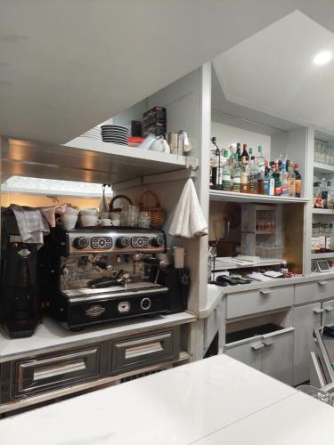 酒吧/高級酒吧, Hôtel Ô9 marches (Hotel O9 marches) in 西莉由拉帕普市 酒吧/高級酒吧, Hôtel Ô9 marches (Hotel O9 marches) in 西莉由拉帕普市
