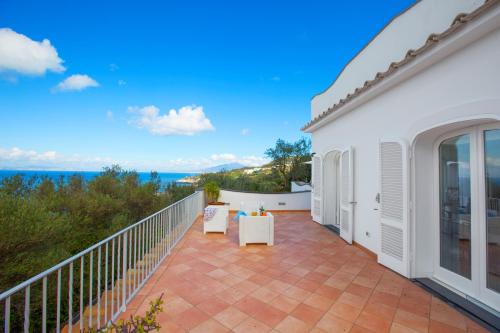 Létesítmények, YourHome - Villa Triludonia in Punta Lagno Létesítmények, YourHome - Villa Triludonia in Punta Lagno