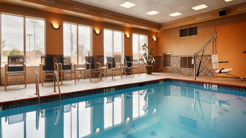 Comfort Inn & Suites in ชานเมืองเวโก Comfort Inn & Suites in ชานเมืองเวโก