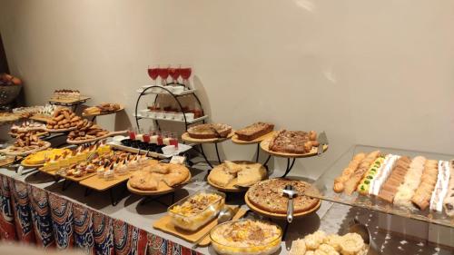 Comida y bebida, فندق اناله تبوك in Tabouk Comida y bebida, فندق اناله تبوك in Tabouk
