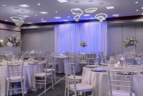 قاعة للمآدب, فندق رينيسانس إنديانابوليس نورث (Renaissance Indianapolis North Hotel) in Carmel قاعة للمآدب, فندق رينيسانس إنديانابوليس نورث (Renaissance Indianapolis North Hotel) in Carmel