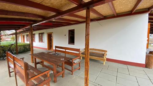 Dobo Tanya in 勒斯凱 Dobo Tanya in 勒斯凱