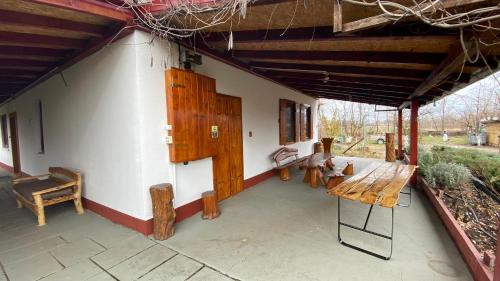 Dobo Tanya in 勒斯凱 Dobo Tanya in 勒斯凱