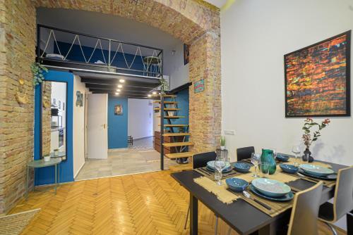 Global Living - Dazzling Dob Dwelling