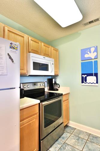 Spacious Home by the Beach 2# near Myrtle Waves Water Park Spacious Home by the Beach 2# near Myrtle Waves Water Park