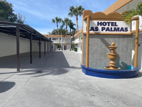 HOTEL LAS PALMAS in La Paz City Center HOTEL LAS PALMAS in La Paz City Center
