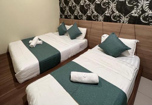 KUANTAN BESERAH BUDGET HOTEL in Teluk Cempedak KUANTAN BESERAH BUDGET HOTEL in Teluk Cempedak