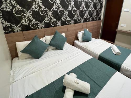 KUANTAN BESERAH BUDGET HOTEL in Teluk Cempedak KUANTAN BESERAH BUDGET HOTEL in Teluk Cempedak