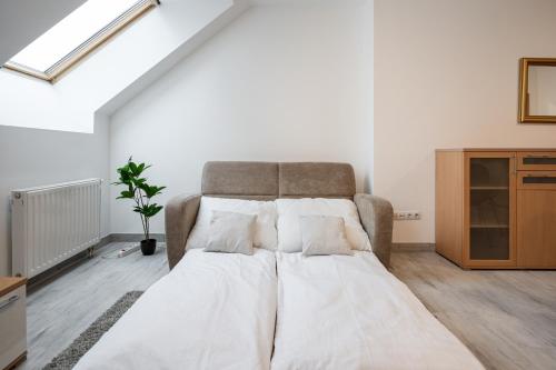 D16 Boutique Apartments, Best Location, by BQA