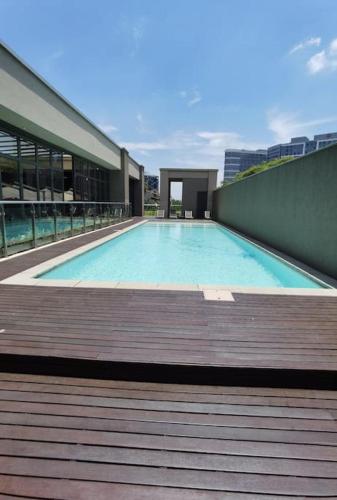 Sandton Exec Apartment