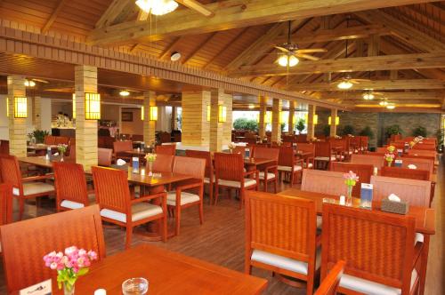 This photo about Xishuangbanna Harbour Side International Hotel shared on HyHotel.com