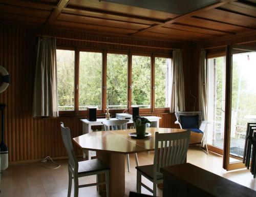 Haus am Seeufer mit Veranda in natürlicher Umgebung (Haus am Seeufer mit Veranda in naturlicher Umgebung) in ギュッティンゲン Haus am Seeufer mit Veranda in natürlicher Umgebung (Haus am Seeufer mit Veranda in naturlicher Umgebung) in ギュッティンゲン