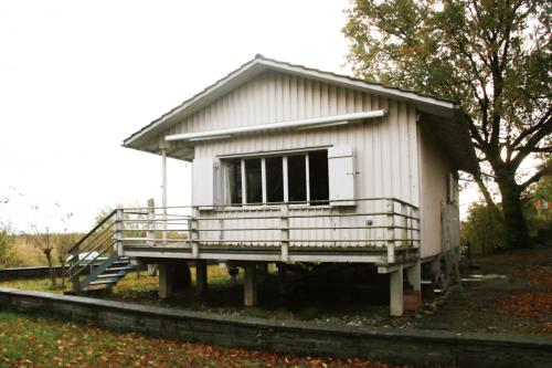 外観, Haus am Seeufer mit Veranda in natürlicher Umgebung (Haus am Seeufer mit Veranda in naturlicher Umgebung) in ギュッティンゲン 外観, Haus am Seeufer mit Veranda in natürlicher Umgebung (Haus am Seeufer mit Veranda in naturlicher Umgebung) in ギュッティンゲン