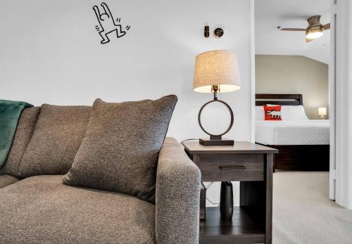 Keith Haring Inspired 2BD Deauville Condo - A Ryson Property