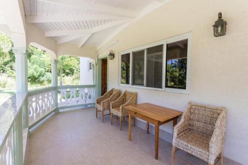 You 4 Ric Apartments in Choiseul You 4 Ric Apartments in Choiseul