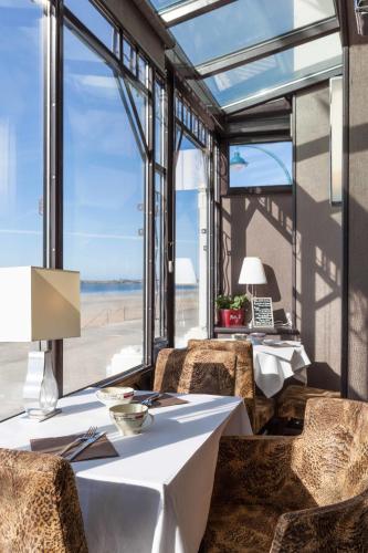 مطعم, Ambassadeurs Logis Hotel in Sillon مطعم, Ambassadeurs Logis Hotel in Sillon