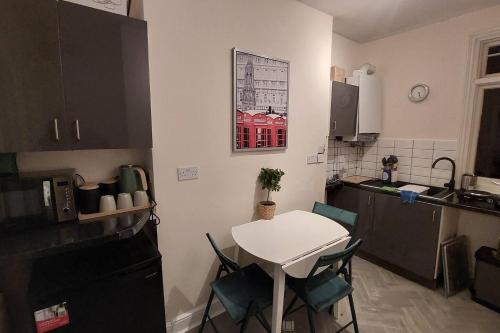 Impeccable 1 Bedroom Flat in Central London - image 9