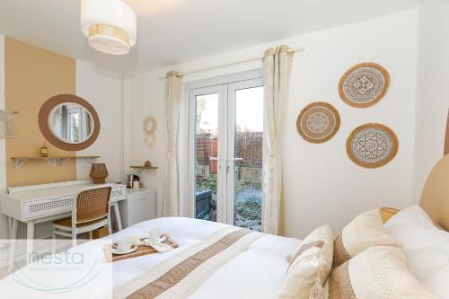 Bohemian Haven Guesthouse near Magdalen College Bohemian Haven Guesthouse near Magdalen College