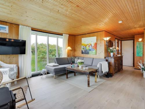 Holiday Home Zina - 600m from the sea by Interhome in Skallerup Holiday Home Zina - 600m from the sea by Interhome in Skallerup