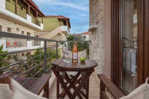 Eleon Suites & Apartments in ชาลคิดีคี Eleon Suites & Apartments in ชาลคิดีคี