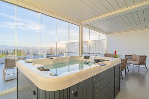 Hot tub, Felix Hotel Olbia in Olbia Hot tub, Felix Hotel Olbia in Olbia