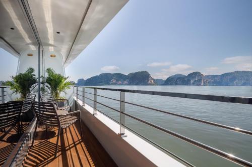 Balcony/terrace, Grand Pioneers Halong Bay Cruise 1 in Tuan Chau Island Balcony/terrace, Grand Pioneers Halong Bay Cruise 1 in Tuan Chau Island