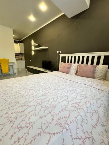 Modern Studio with IKEA Décor