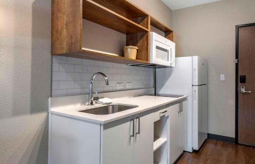 廚房, Extended Stay America Premier Suites - Pueblo in 普韋布洛 廚房, Extended Stay America Premier Suites - Pueblo in 普韋布洛