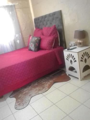 Economy Double Room image 5