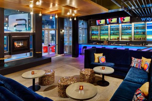 Bar/lounge, Aloft Nashville Franklin in Franklin Bar/lounge, Aloft Nashville Franklin in Franklin