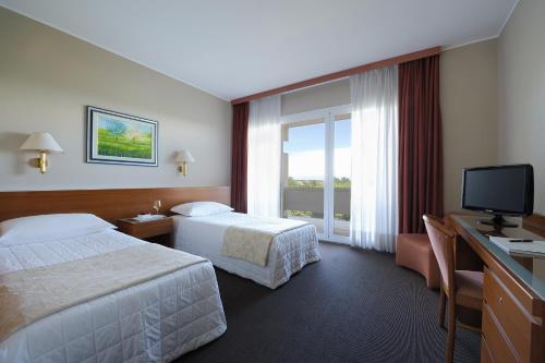 Hotel Des Bains Terme in มอนเตกรอตโต แตร์เม Hotel Des Bains Terme in มอนเตกรอตโต แตร์เม