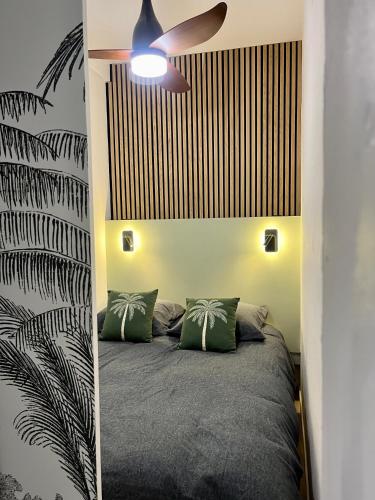 T1bis vue mer et port Marina Baie des Anges