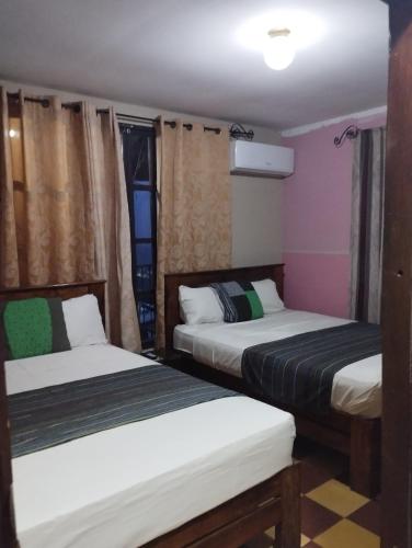 HOTEL EL ALMENDRO in 哥潘魯伊納斯 HOTEL EL ALMENDRO in 哥潘魯伊納斯