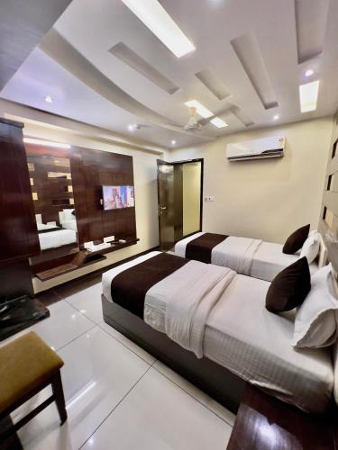 HOTEL REST INN in Surat HOTEL REST INN in Surat