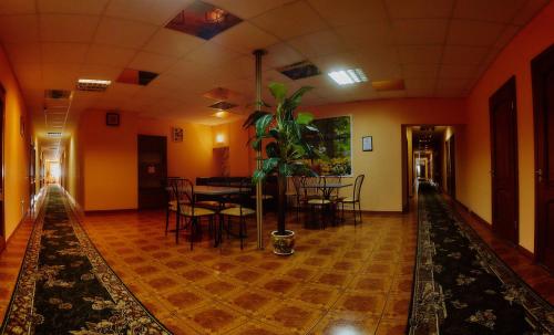 Lobi, Hotel LaMa 2 in Desnjanskyj Lobi, Hotel LaMa 2 in Desnjanskyj