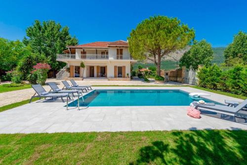 Planos, Villa Agricola in Arkoudi Planos, Villa Agricola in Arkoudi
