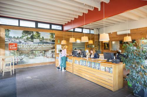 Facilities, Camping de Paris in Bois de Boulogne Facilities, Camping de Paris in Bois de Boulogne