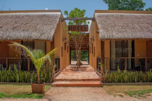 Entrance, Xuux Peek by Tecnohotel in Chichen Itza Entrance, Xuux Peek by Tecnohotel in Chichen Itza