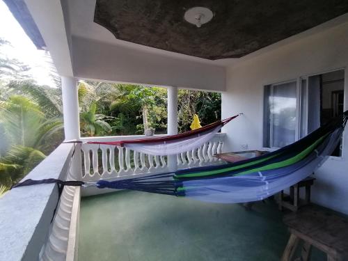 Port Antonio Brian's Beach House in พอร์ตอันโตนิโอ Port Antonio Brian's Beach House in พอร์ตอันโตนิโอ