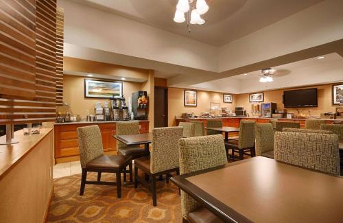 طعام و مشروبات, بيست ويسترن بلس ميشاواكا إن (Best Western Plus Mishawaka Inn) in ميشاواكا طعام و مشروبات, بيست ويسترن بلس ميشاواكا إن (Best Western Plus Mishawaka Inn) in ميشاواكا