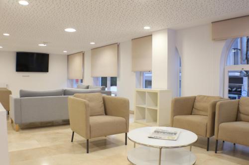 Lobby, Hotel Picos De Europa in Santander Lobby, Hotel Picos De Europa in Santander