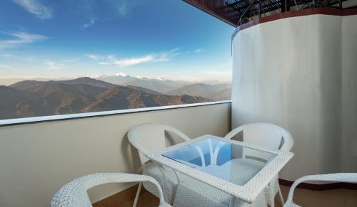 Ban công/sân hiên, Summit Sherpa Mountain Hotel in Kalimpong Ban công/sân hiên, Summit Sherpa Mountain Hotel in Kalimpong
