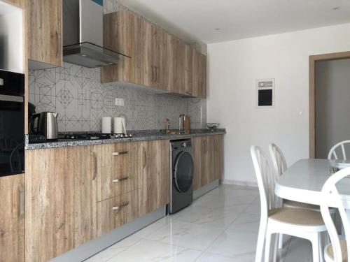 cuisine, Élégance et confort à Cheraga (Elegance et confort a Cheraga) in Chéraga cuisine, Élégance et confort à Cheraga (Elegance et confort a Cheraga) in Chéraga