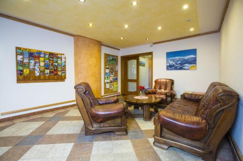 ล็อบบี้, Hotel Helena in โรคีท์นิซ นาด จิเซรู ล็อบบี้, Hotel Helena in โรคีท์นิซ นาด จิเซรู