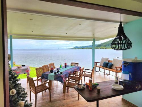 Studio bord de mer Fare Tahitea Pension in 라이아테아 Studio bord de mer Fare Tahitea Pension in 라이아테아