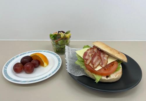 Makanan dan Minuman, R;MOGAMI in Okura Makanan dan Minuman, R;MOGAMI in Okura