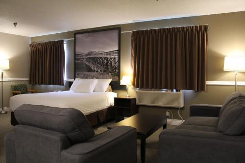 Super 8 By Wyndham Kamloops Bc in Kamloops (BC) Super 8 By Wyndham Kamloops Bc in Kamloops (BC)