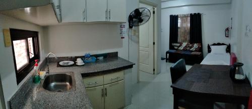 V.F. 里顿公寓酒店 (V.F. Riton Apartelle) in 佬沃 V.F. 里顿公寓酒店 (V.F. Riton Apartelle) in 佬沃