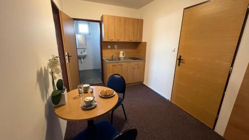 ห้องครัว, Apartmány chata Samoty (Apartmany chata Samoty) in เซเลซนา รูดา ห้องครัว, Apartmány chata Samoty (Apartmany chata Samoty) in เซเลซนา รูดา